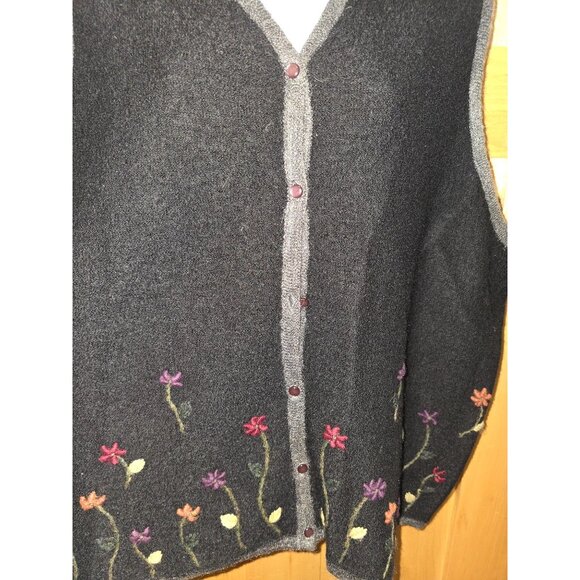 Vintage Black Wool Blend Button-Up Sleeveless Sweater Vest Floral Embroidery - Picture 2 of 10